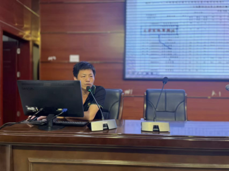 信息技术系2025级人才培养方案解读专题讲座顺利举行