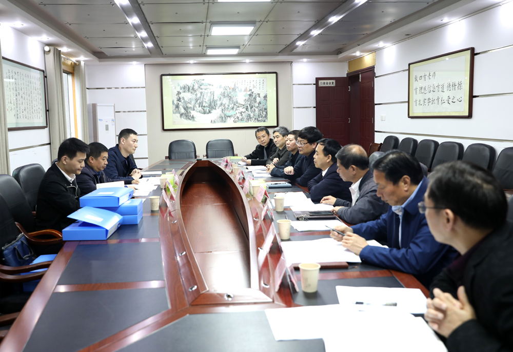衡阳市委党史学习教育巡回指导组来我?？沟呈费敖逃谝宦盅不刂傅脊ぷ? onError=