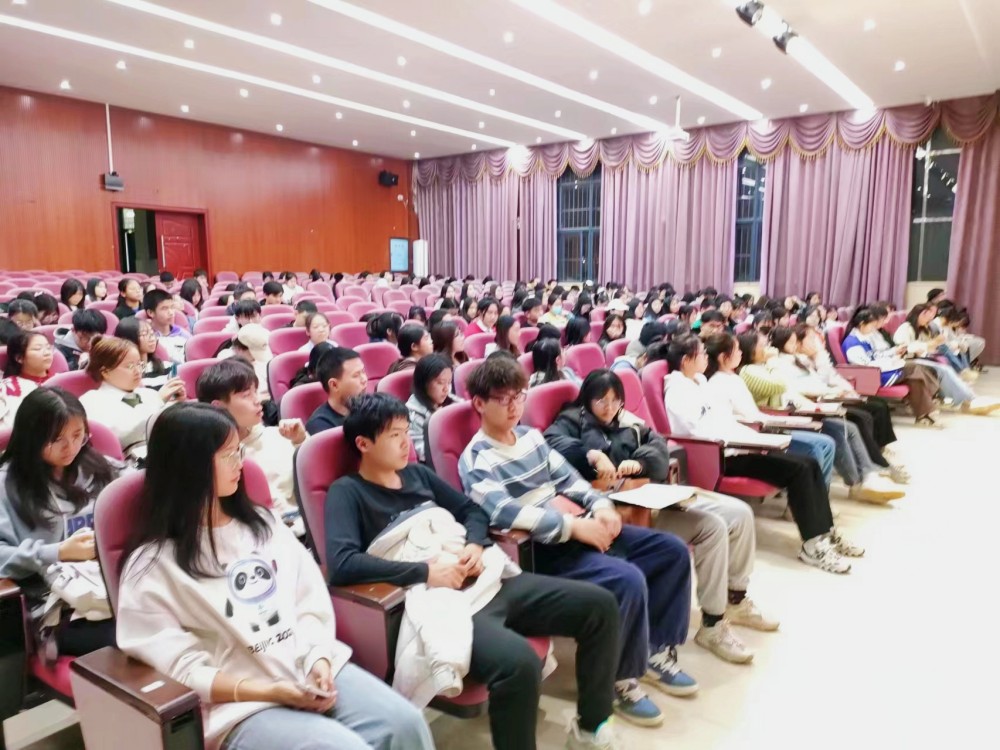 大国良师，卓越小教 ——衡阳幼儿师范高等专科学校小学教育系加强学生干部队伍建设